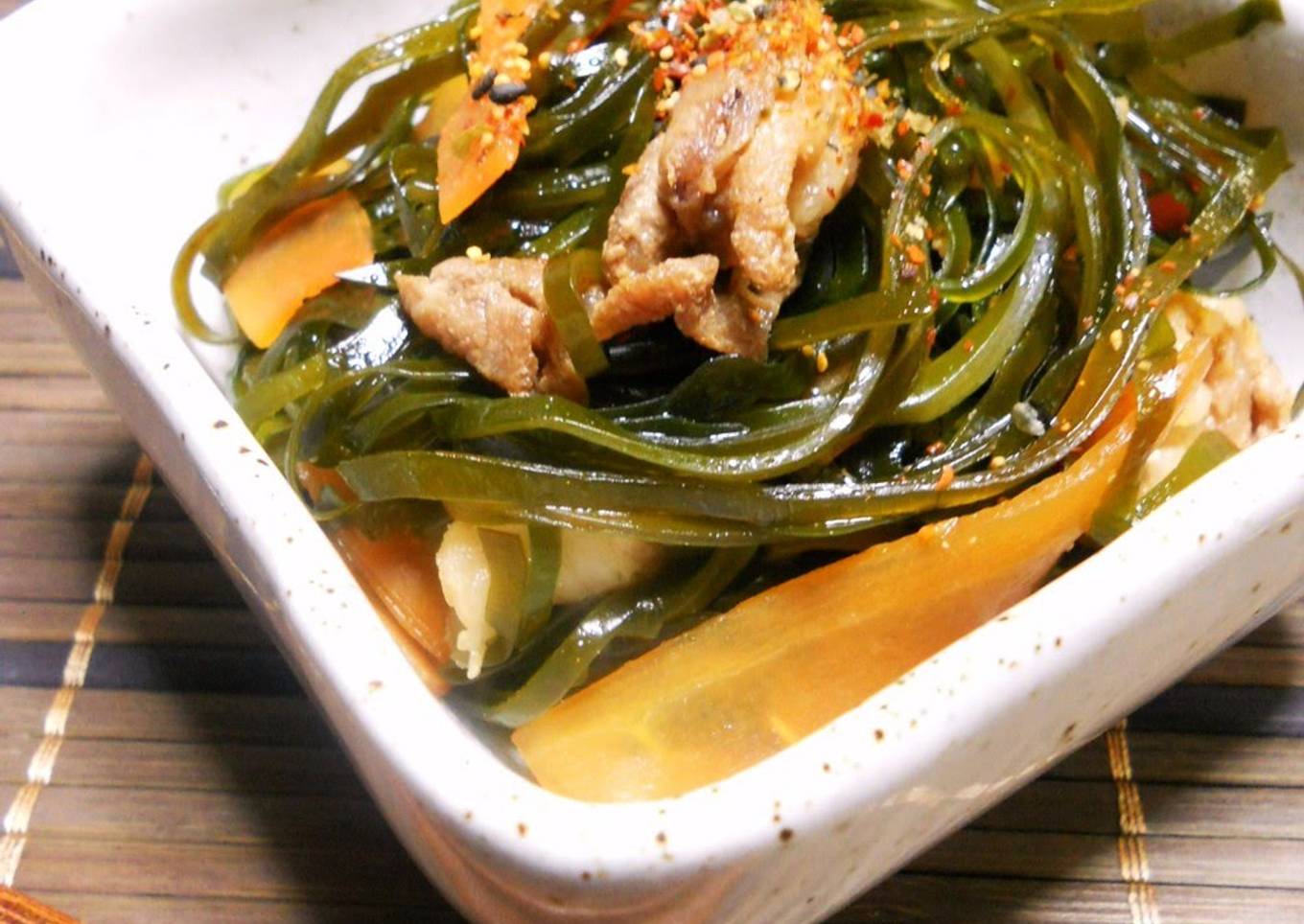 Stir-Fried and Simmered Precut Konbu Seaweed and Pork