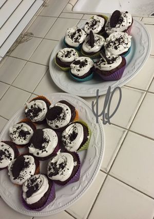 A picture of Oreo Cupcakes.