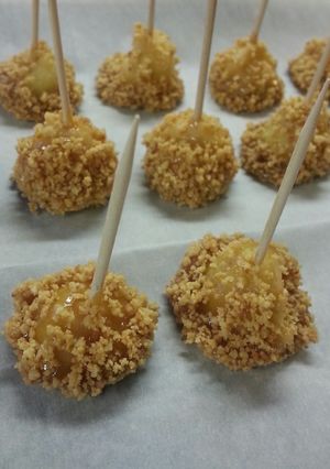 A picture of Caramel Apple Bites.