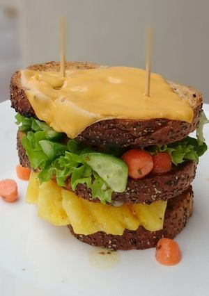 A picture of Carrot , Cucumber and Macadamia with Pineapple Salad Diet Brunch Sandwich / DAY 6.