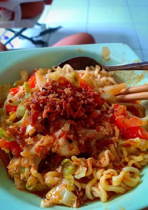 Foto resep Mie Sedap Korean Spicy Chicken ala Mamoy