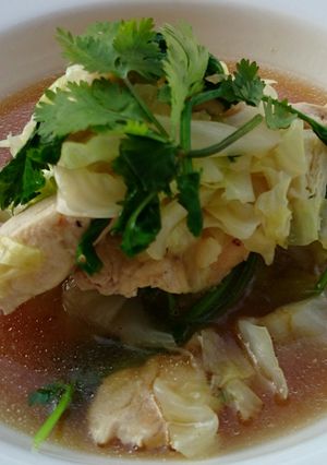 A picture of Chicken And Cabbage.