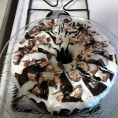 A picture of Snickers cake.