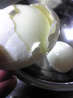 A picture of 3-Minute Hard Boiled Eggs in a Frying Pan.