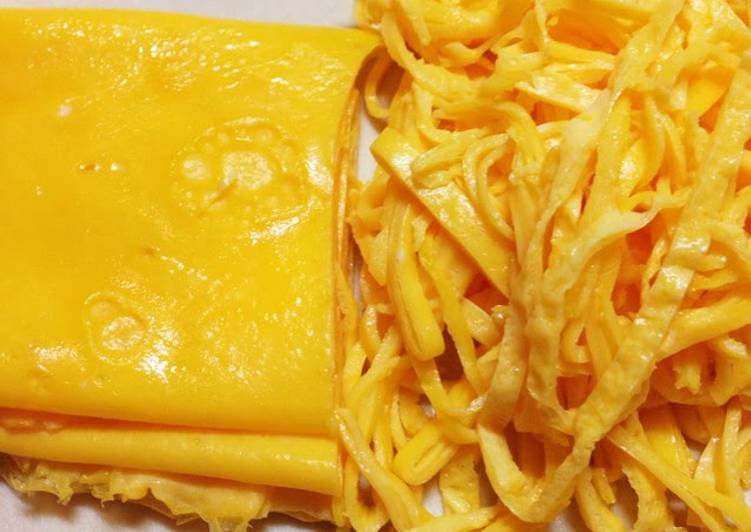 Recipe of Perfect Foolproof Shredded Omelet for Chirashi Sushi