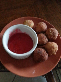 A picture of Conch fritters..