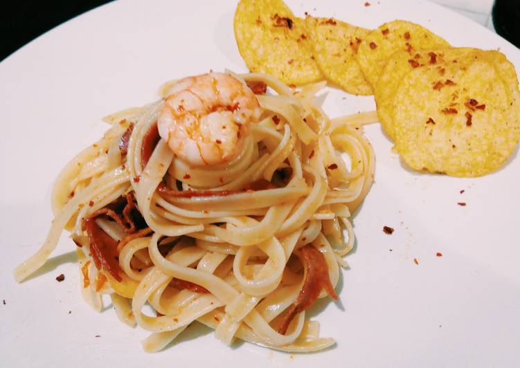 Easiest Way to Make Fettucini Aglio Olio