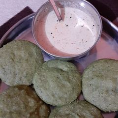 A picture of Moong Spinach Idli.