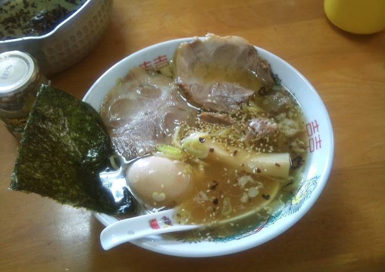 Recipe of Homemade Really Easy Tonkotsu (Pork Bone) Ramen Soup