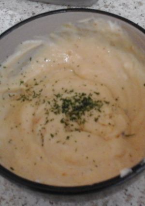 A picture of My Papaya and Lime Chutney Mustard Mayonnaise 😉.