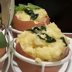 A picture of AMIEs Eggs.