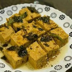 Dhokla A picture of Dhokla.