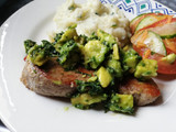 Atún en salsa de aguacate
