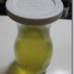 A picture of Ruruko's Macrobiotic Soup Stock with Konbu & Shiitake Mushrooms.