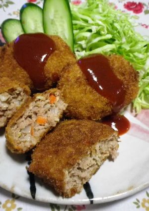 A picture of Hearty Veggie Packed Ground Meat Cutlets.