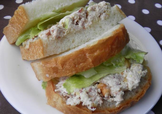 Recipe of Super Quick Homemade Nutty Tuna Sandwich