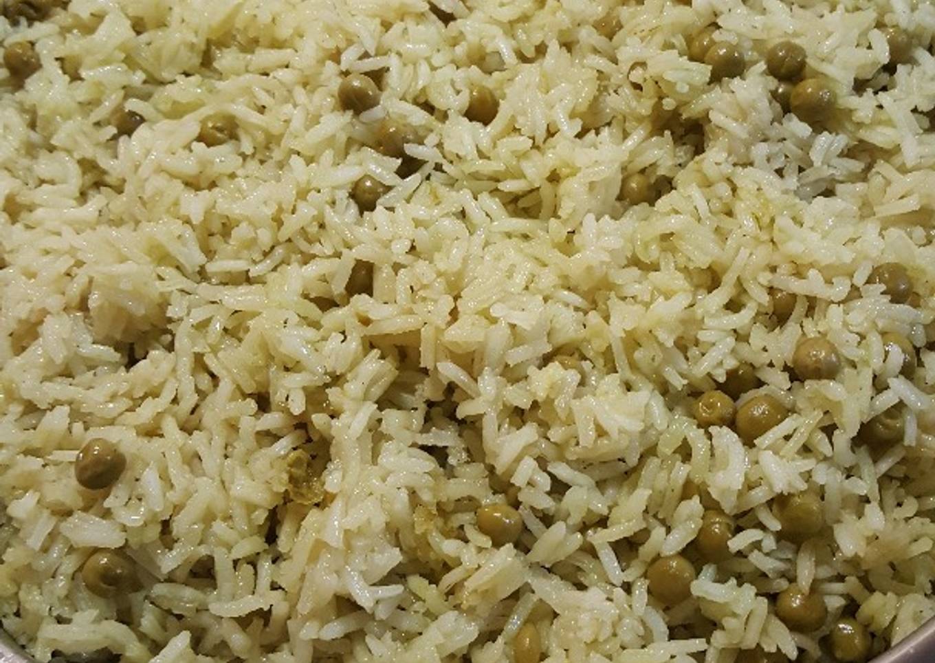 Arroz verde con chicharos