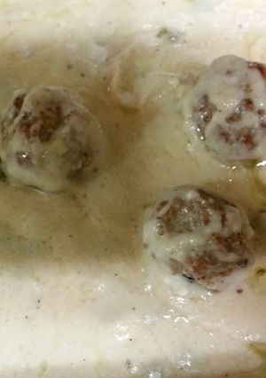 A picture of Creamiest, Tastiest, Homemade Alfredo Sauce.