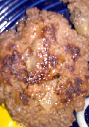 A picture of Banana's Homemade Burgers!.