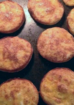 A picture of Crab Cake Muffins.