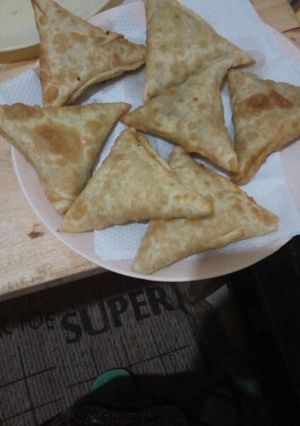 A picture of Samosa Ndengu.