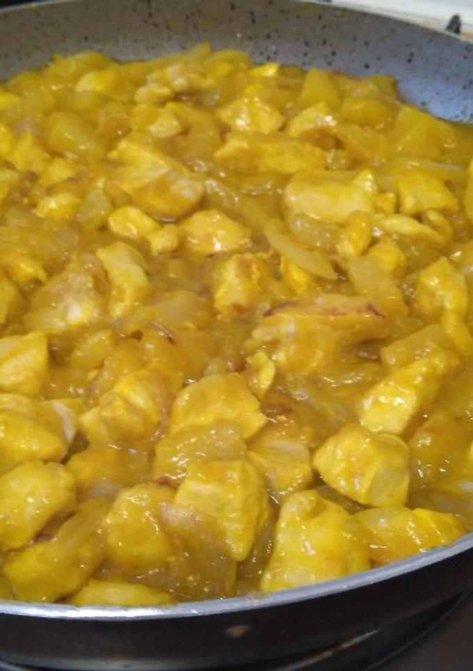 Una foto de Pollo con piña