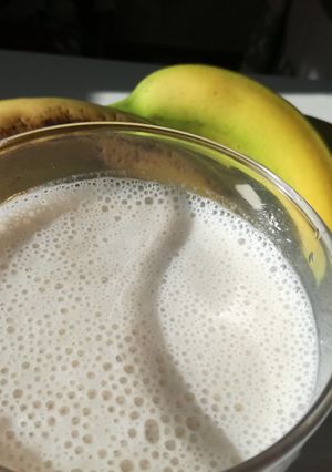 Una foto de Smoothie o Batido de Plátano con Yogur