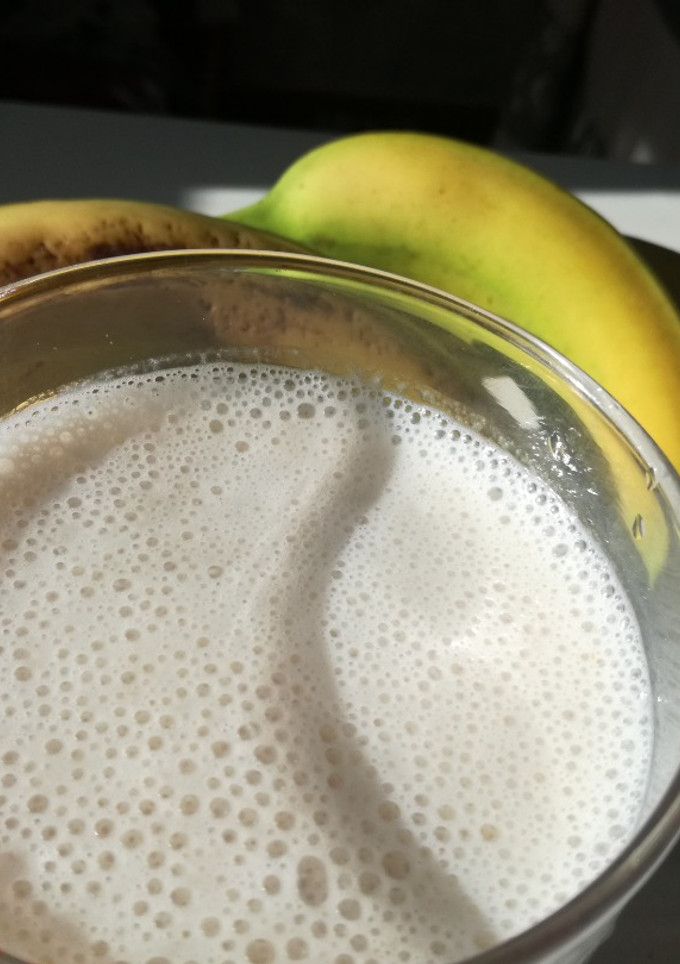 Una foto de Smoothie o Batido de Plátano con Yogur
