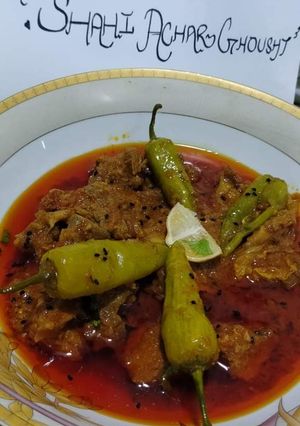 A picture of Achar ghousht.