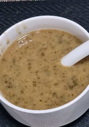 A picture of Lentil Spinach Soup.