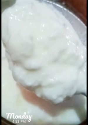 A picture of Homemade yoghurt.