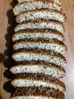 Una foto de Pan integral de avena y mix de semillas