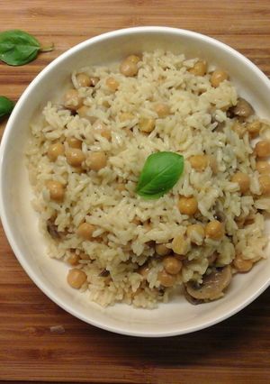 A picture of Mushroom and Chickpea Pilaf (Pilafi me Manitaria kai Revithia).