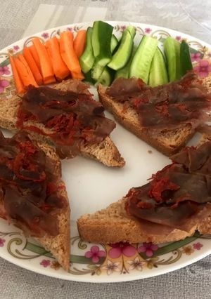 Hình của món Sandwich thịt xông khói.