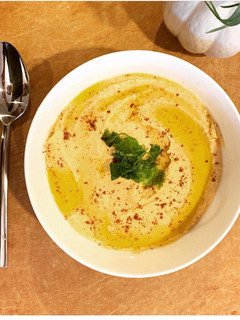A picture of Hummus.