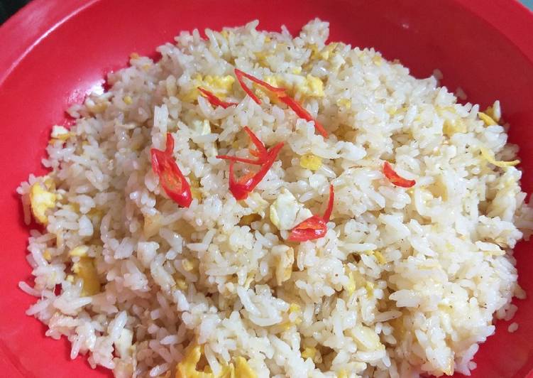 Cara Menyiapkan Nasi goreng minyak samin bumbu kare Sempurna