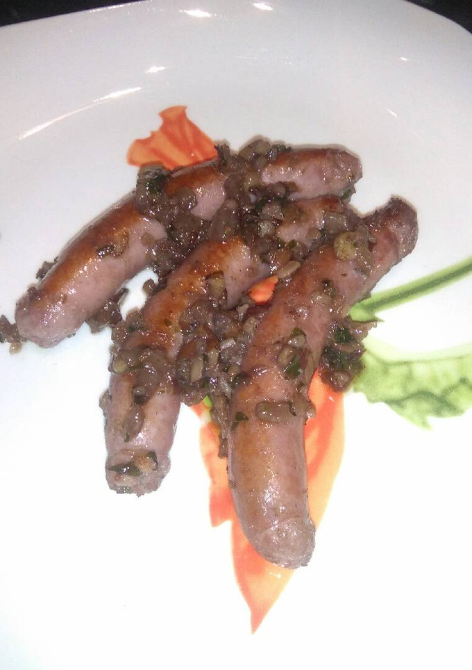 Una foto de Salchichas frescas al vino