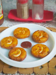 क्रिस्पी वेज कॉर्न कबाब (crispy veg corn kabab recipe in Hindi) रेसिपी मुख्य फोटो