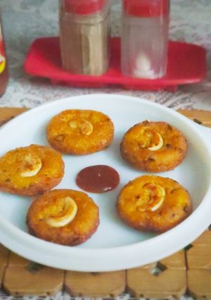 क्रिस्पी वेज कॉर्न कबाब (crispy veg corn kabab recipe in Hindi) रेसिपी मुख्य फोटो