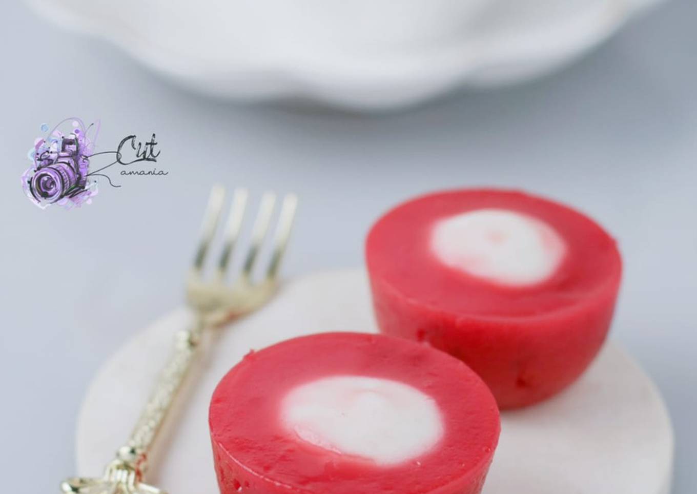 Kue nona manis red velvet khas Sulawesi
