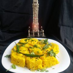 A picture of Khaman.