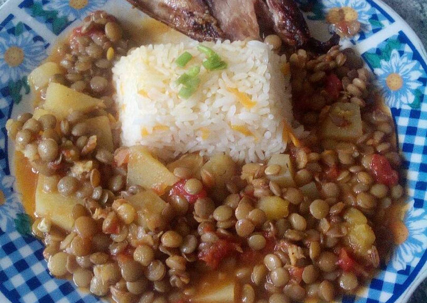 Lentejas guisadas con pescado