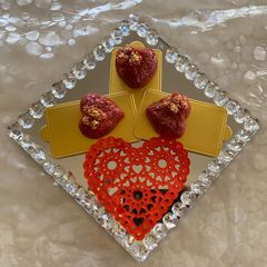 A picture of Strawberry barfi.