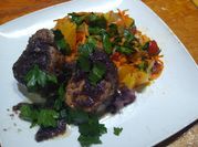 Una foto de ensalada de fruta con blueberry