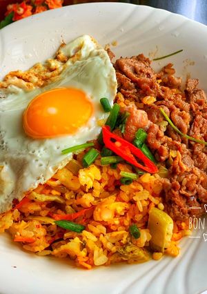 Hình của món Cơm Chiên Bò Kim Chi.