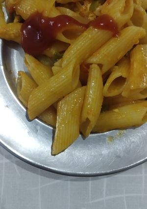 A picture of Red sauce pasta.