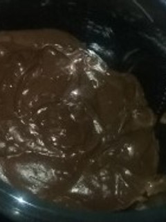 Una foto de Crema pastelera de chocolate fácil y rápida