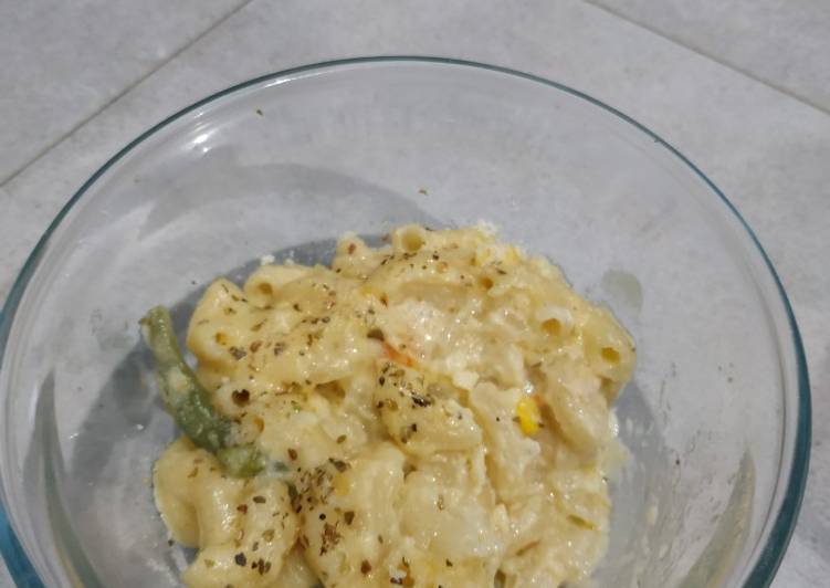 Langkah Mudah untuk Menyiapkan Mac and cheese (super simple), Lezat