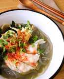 Miến Nấu Tôm Nấm và Rong Biển Wakame