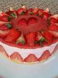 Torta mousse di fragole